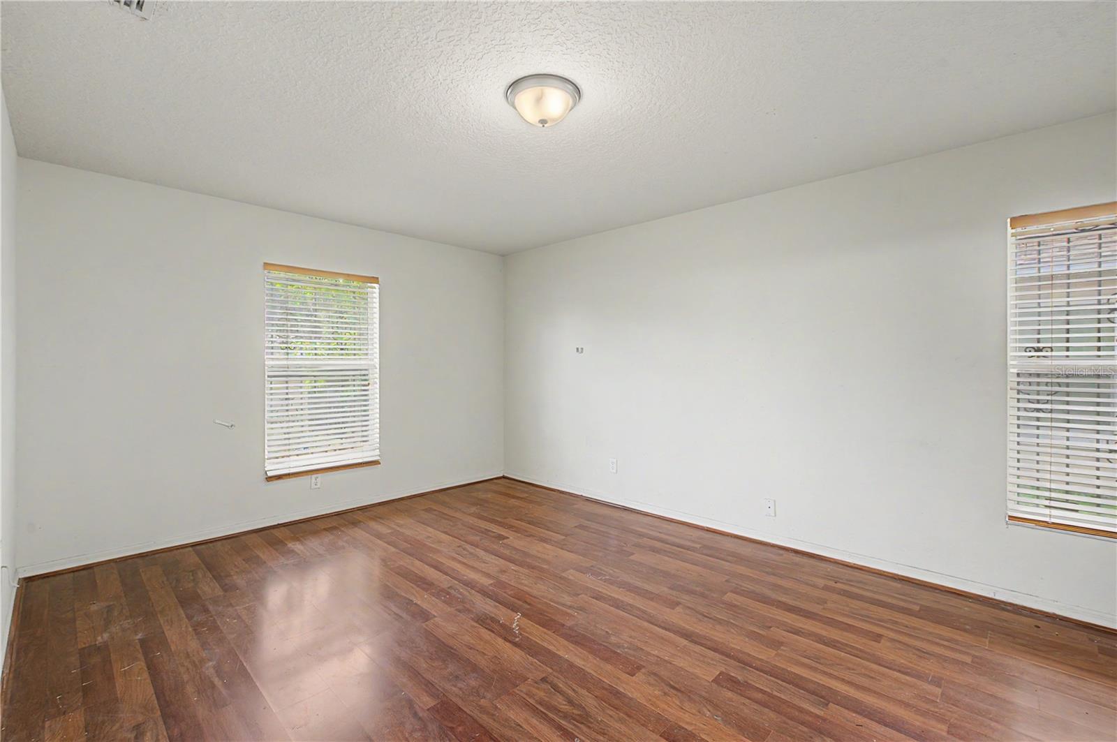 2423 E OKARA RD — photo 14