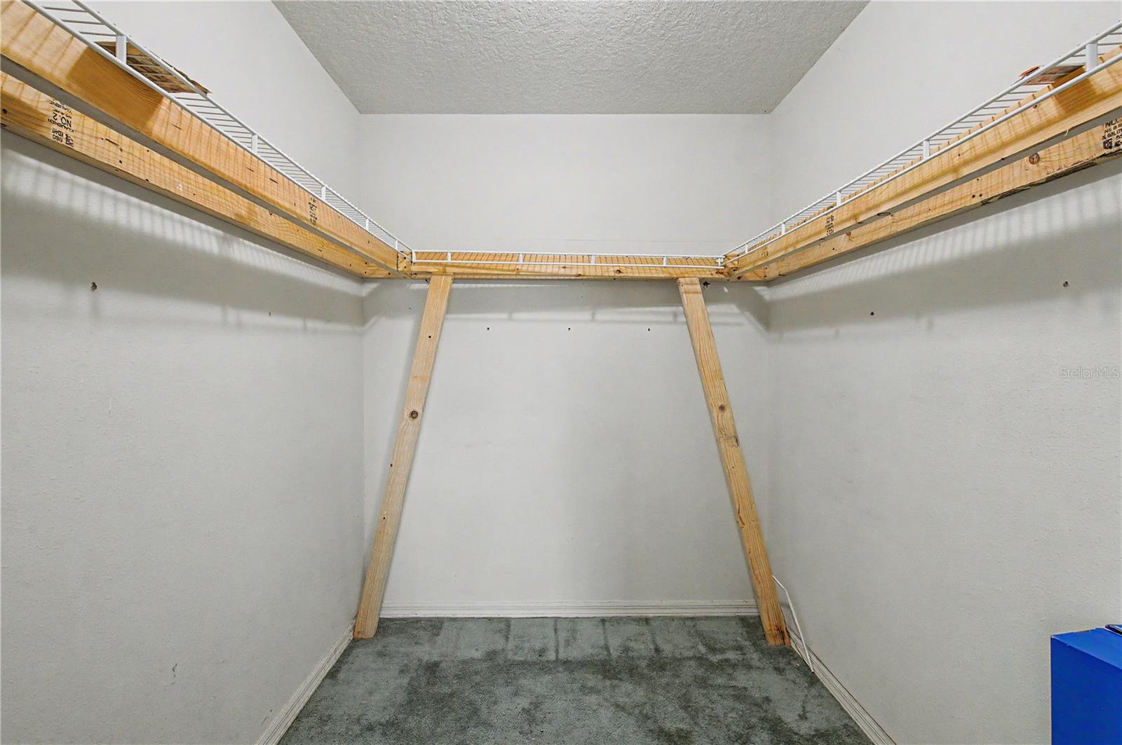 2423 E OKARA RD — photo 17