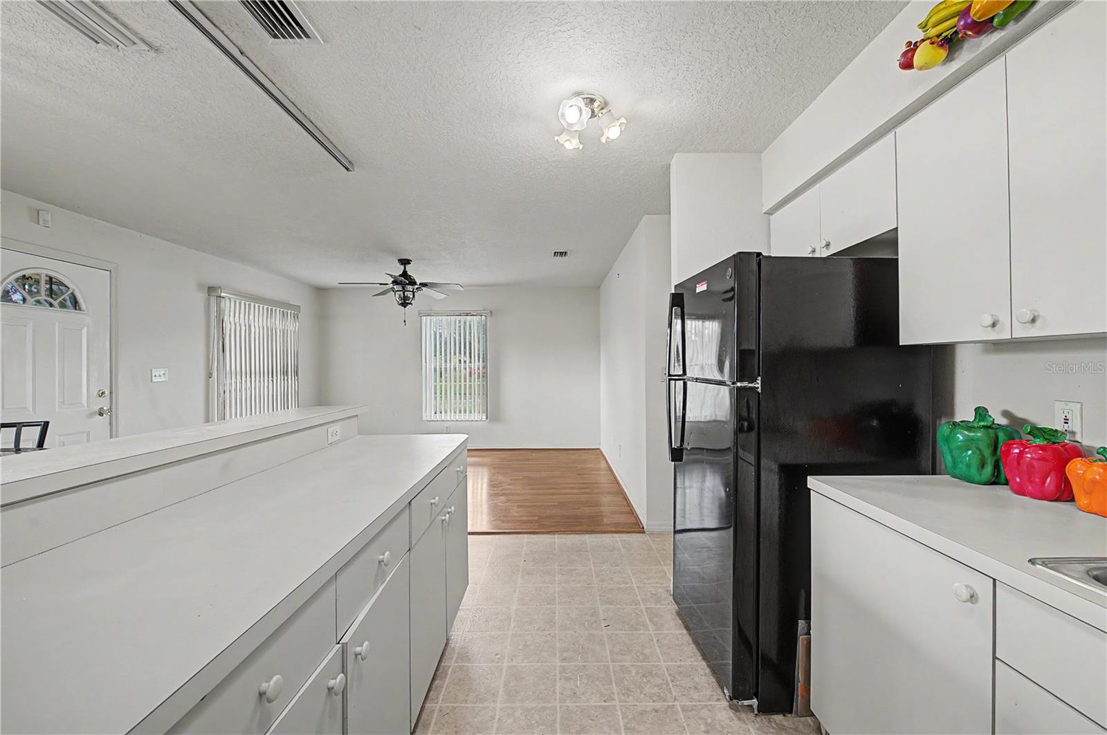 2423 E OKARA RD — photo 11