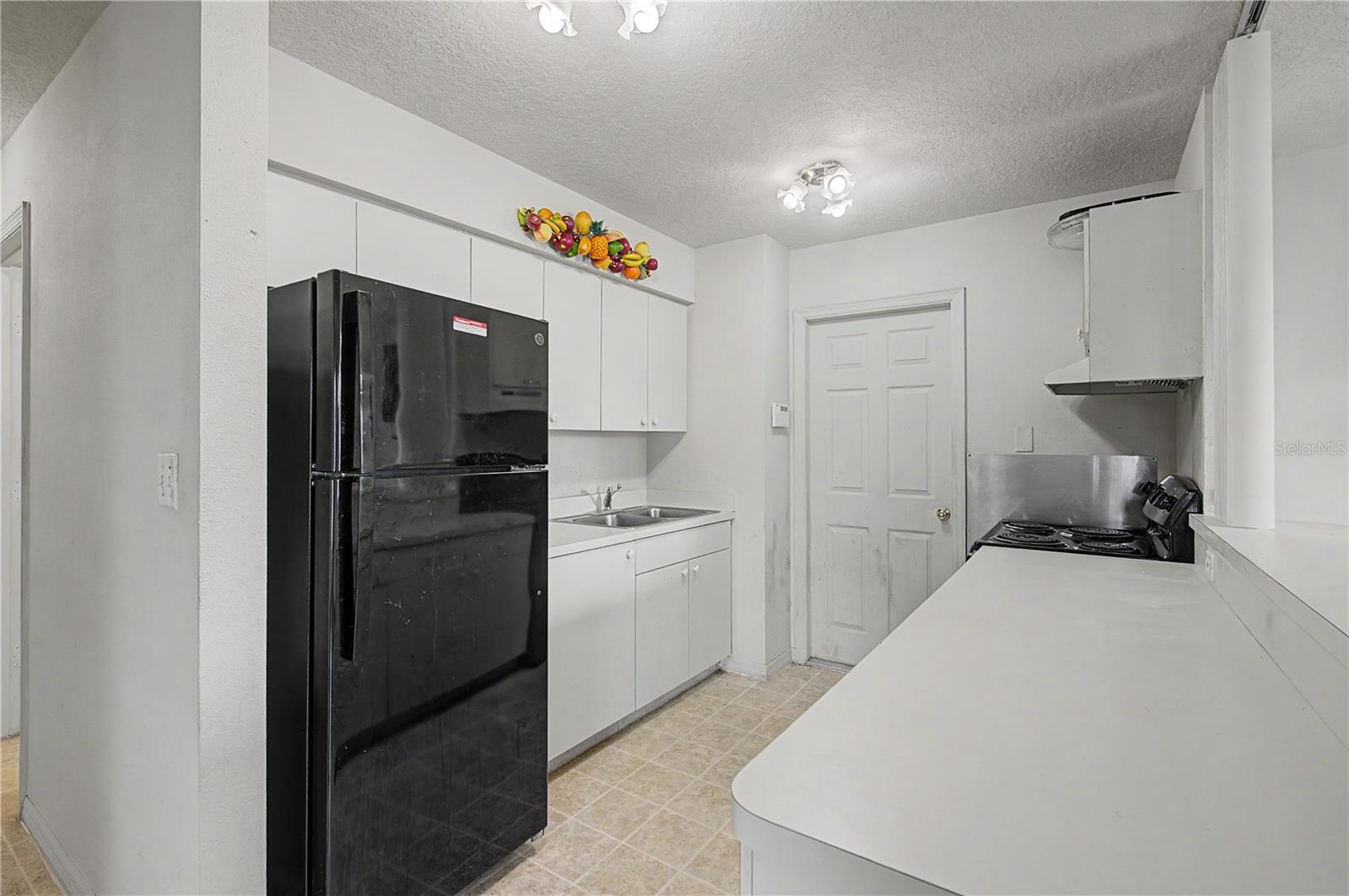 2423 E OKARA RD — photo 10