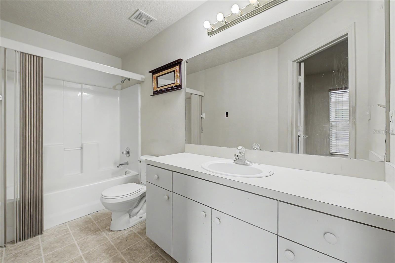 2423 E OKARA RD — photo 16