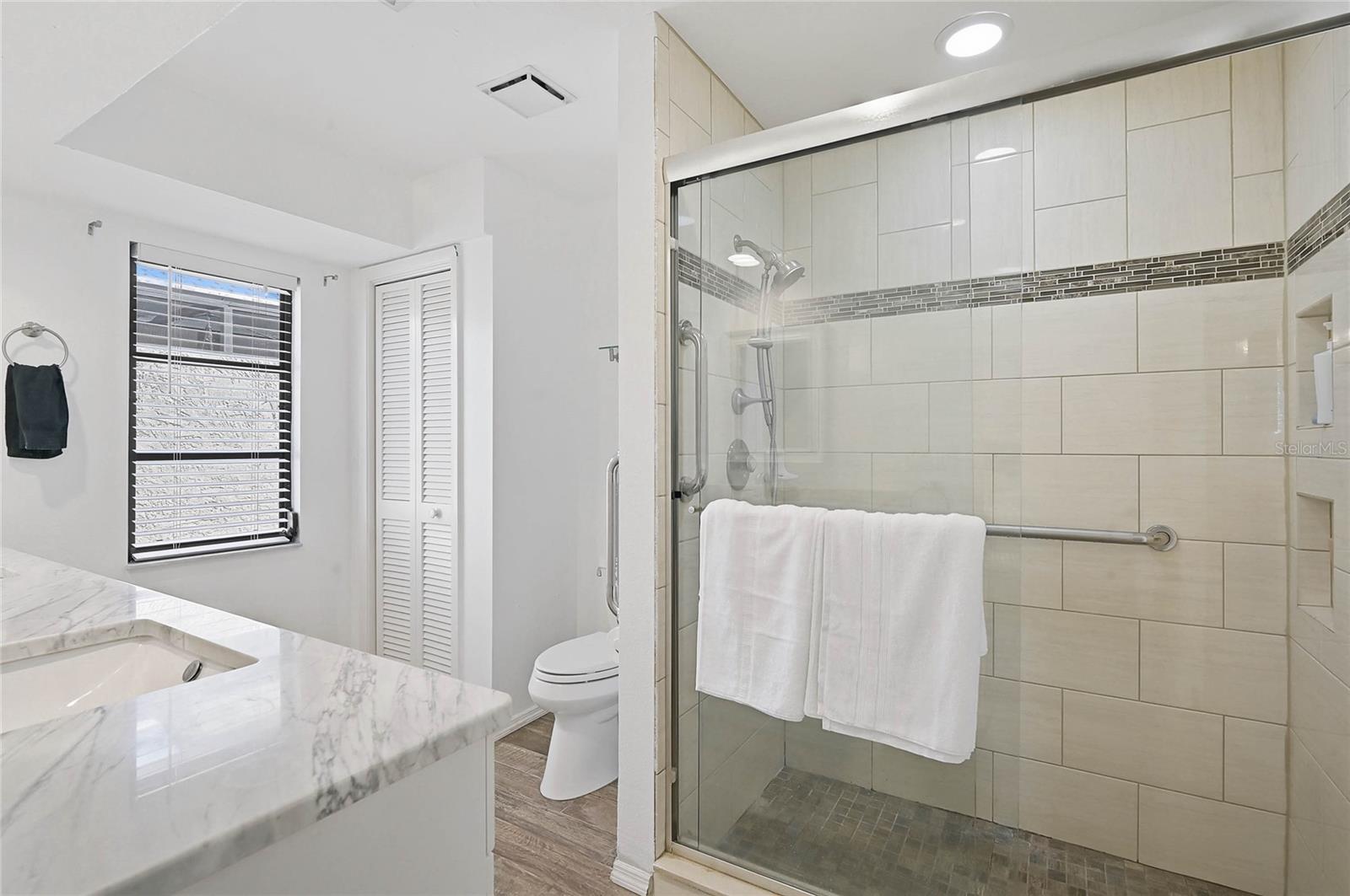 57 SANDSTONE CIR — photo 22