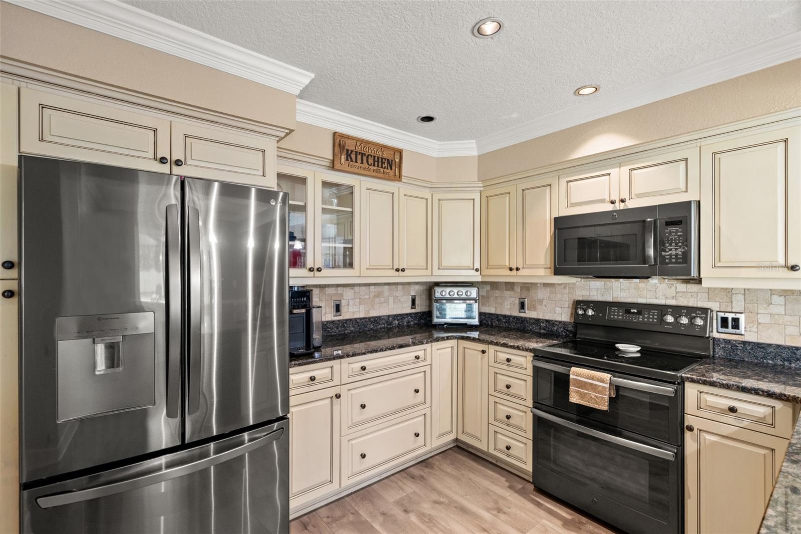 11312 ROBERT DR. — photo 13