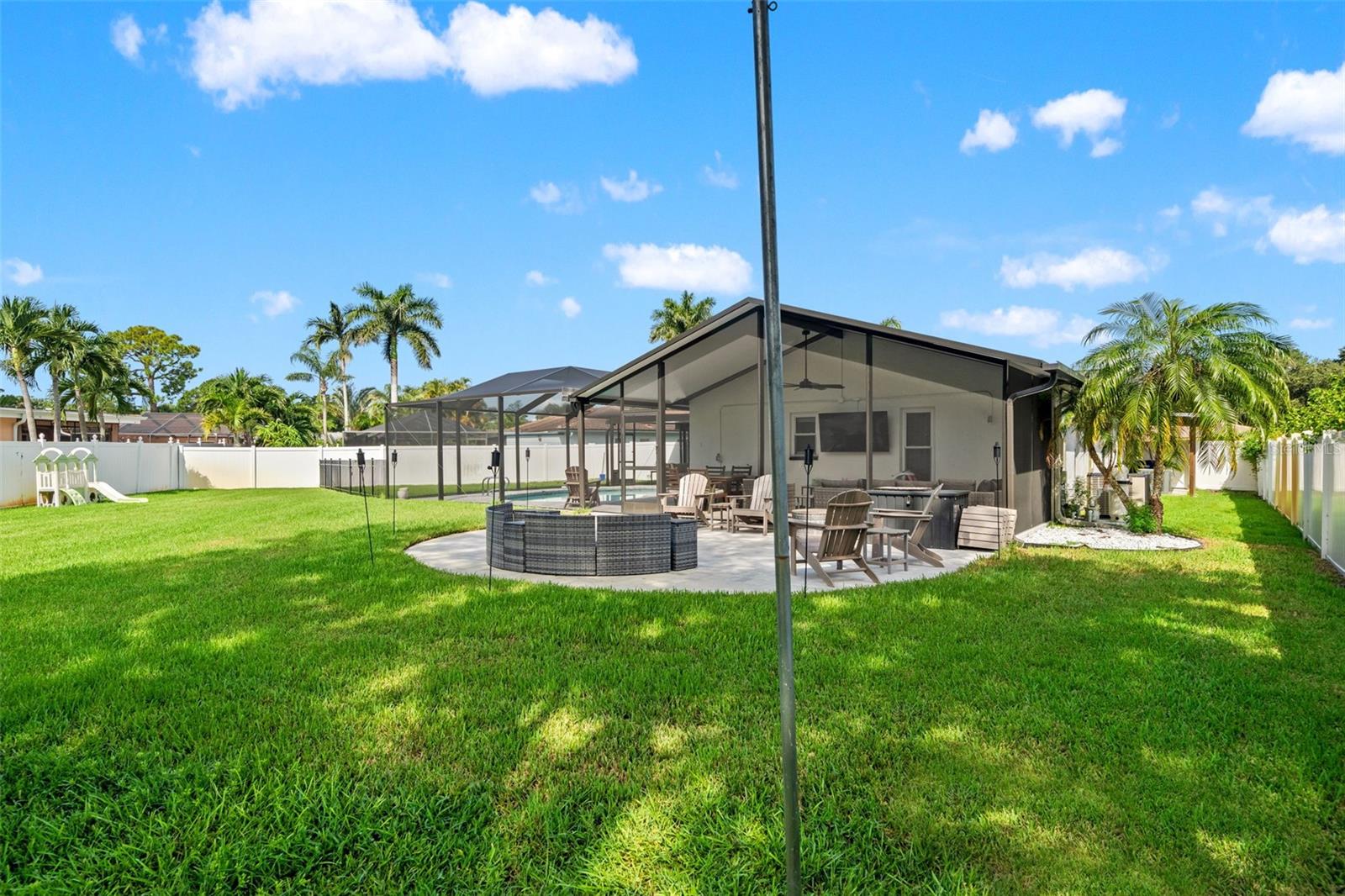11312 ROBERT DR. — photo 48
