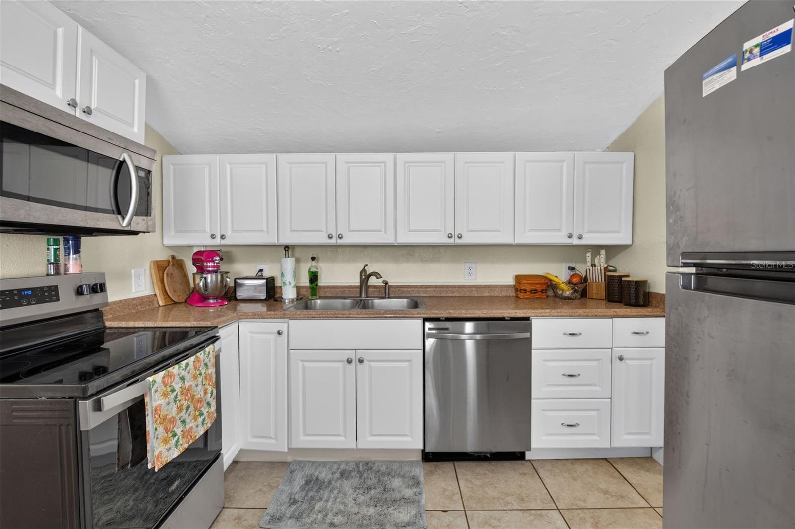 5161 RENA ST N — photo 11