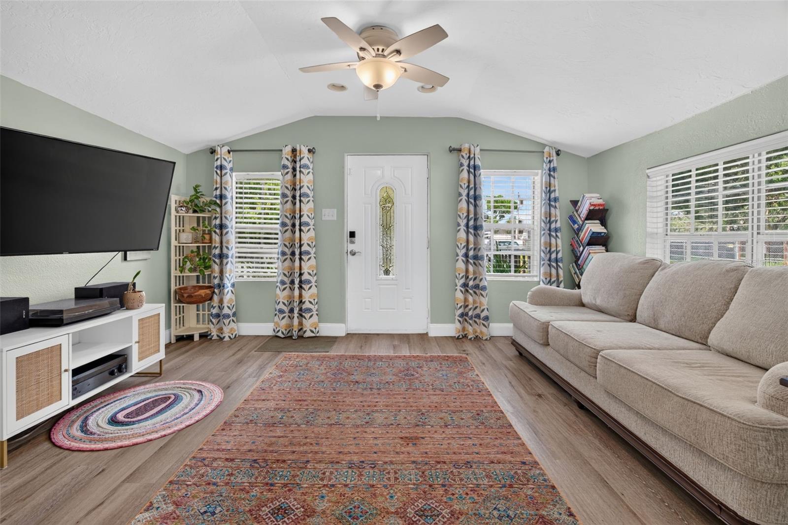 5161 RENA ST N — photo 6