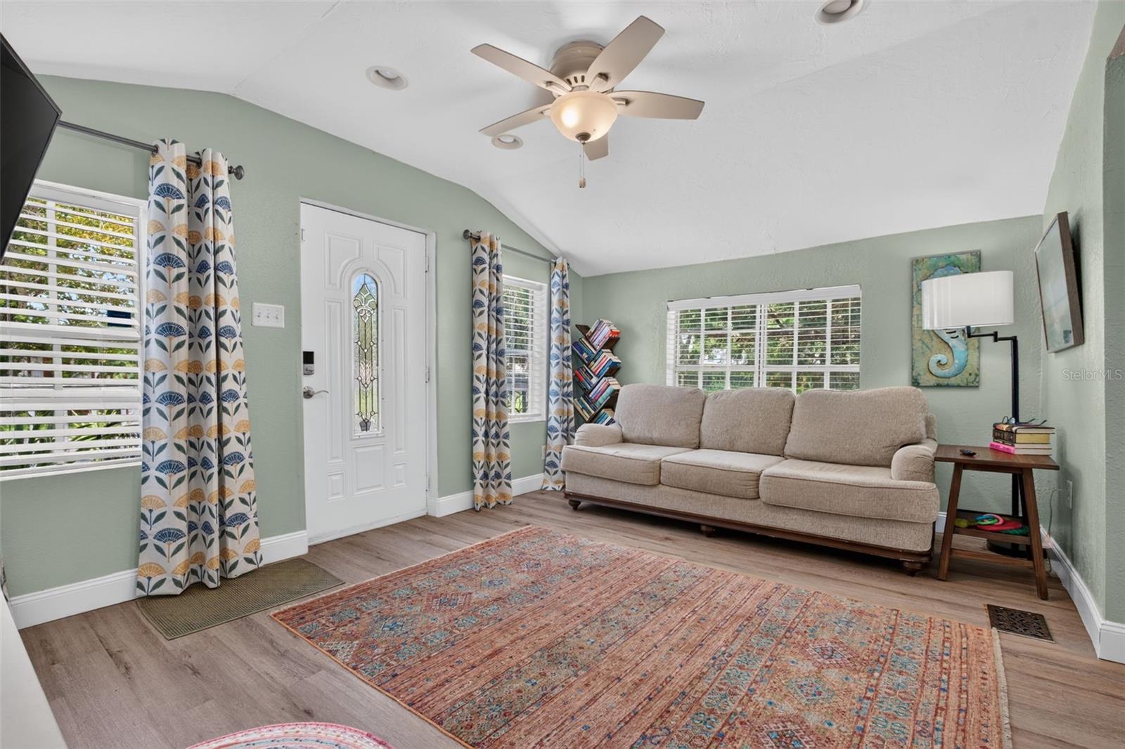 5161 RENA ST N — photo 5