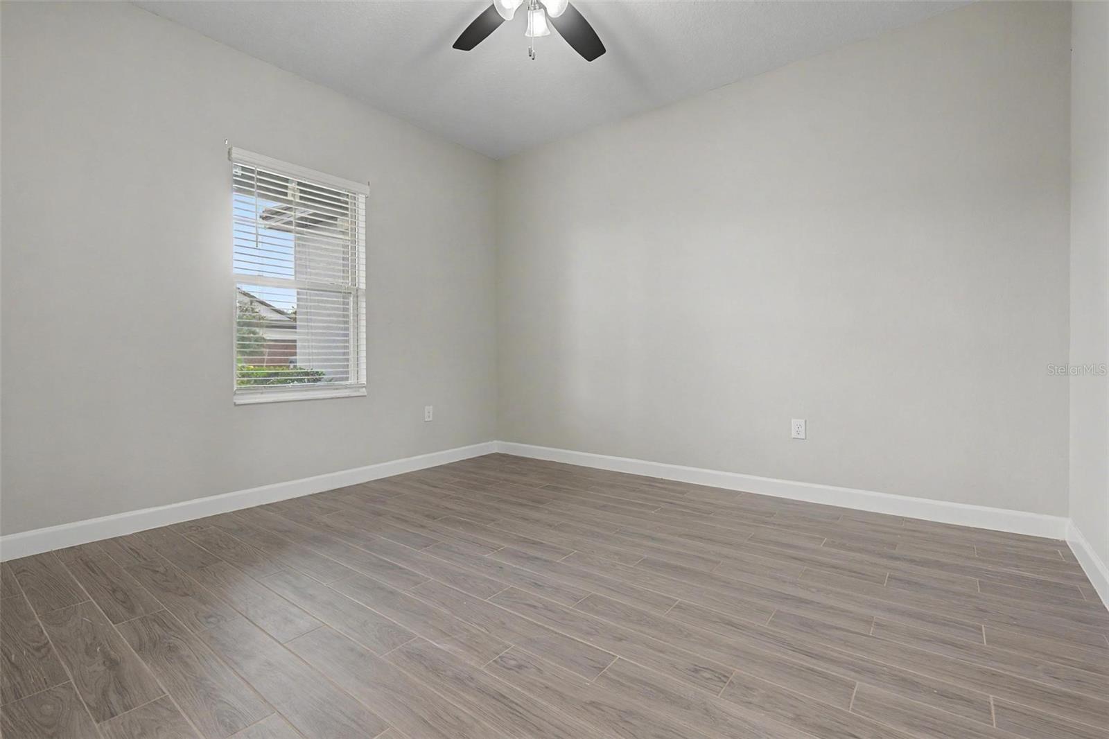 31603 MAGNA GULF LOOP — photo 2