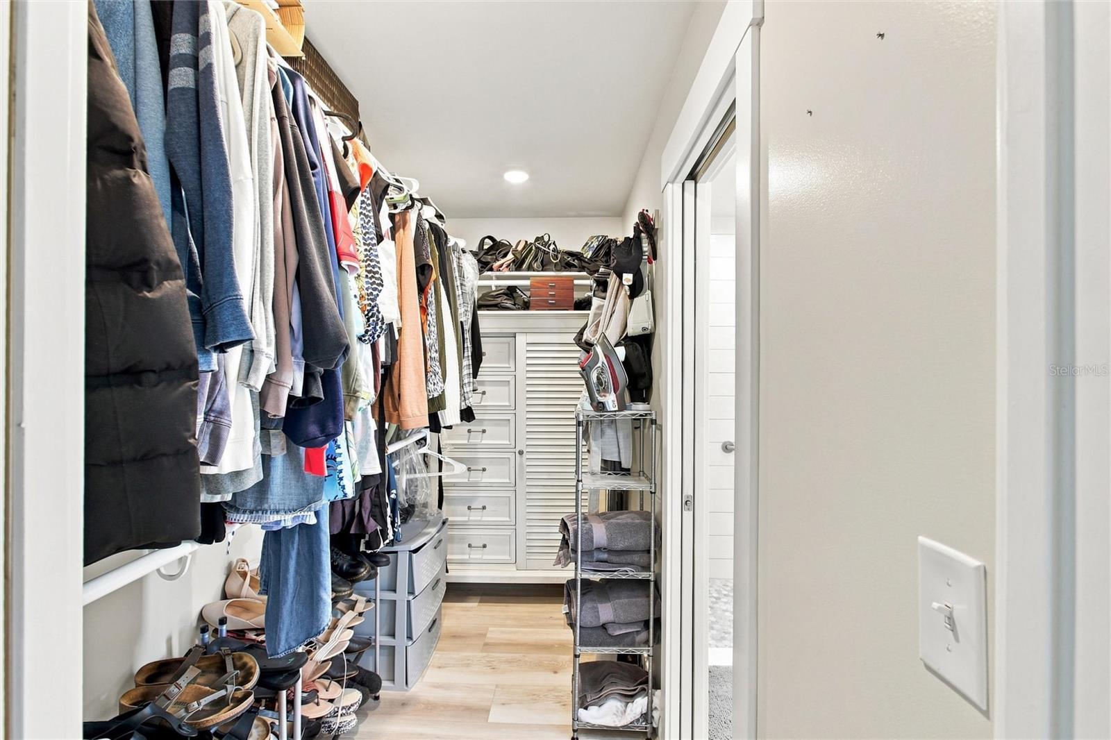 302 DEGAS DR — photo 25