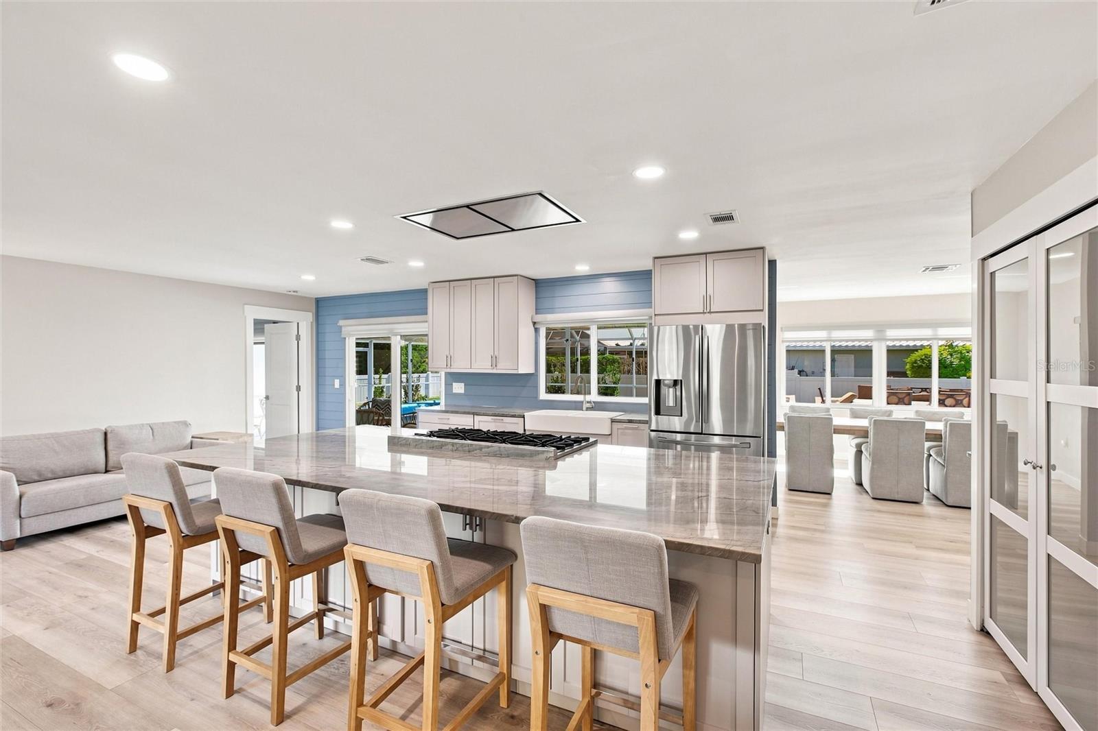 302 DEGAS DR — photo 12