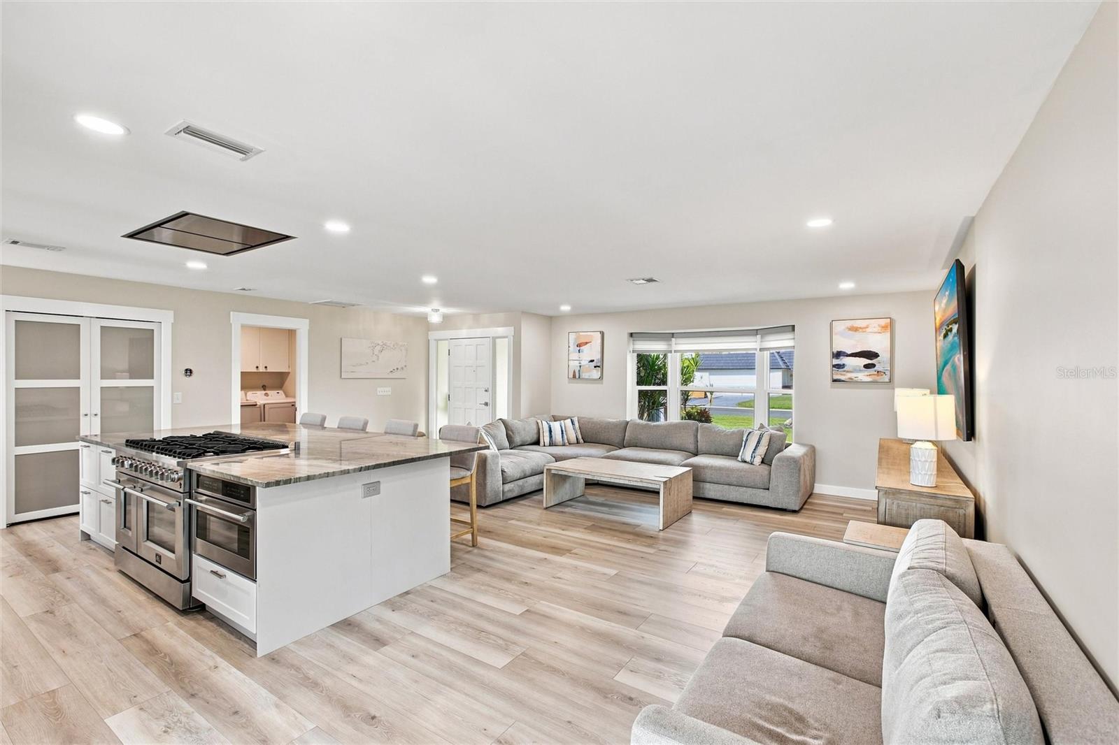 302 DEGAS DR — photo 10