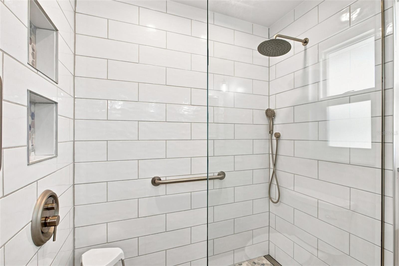 302 DEGAS DR — photo 27