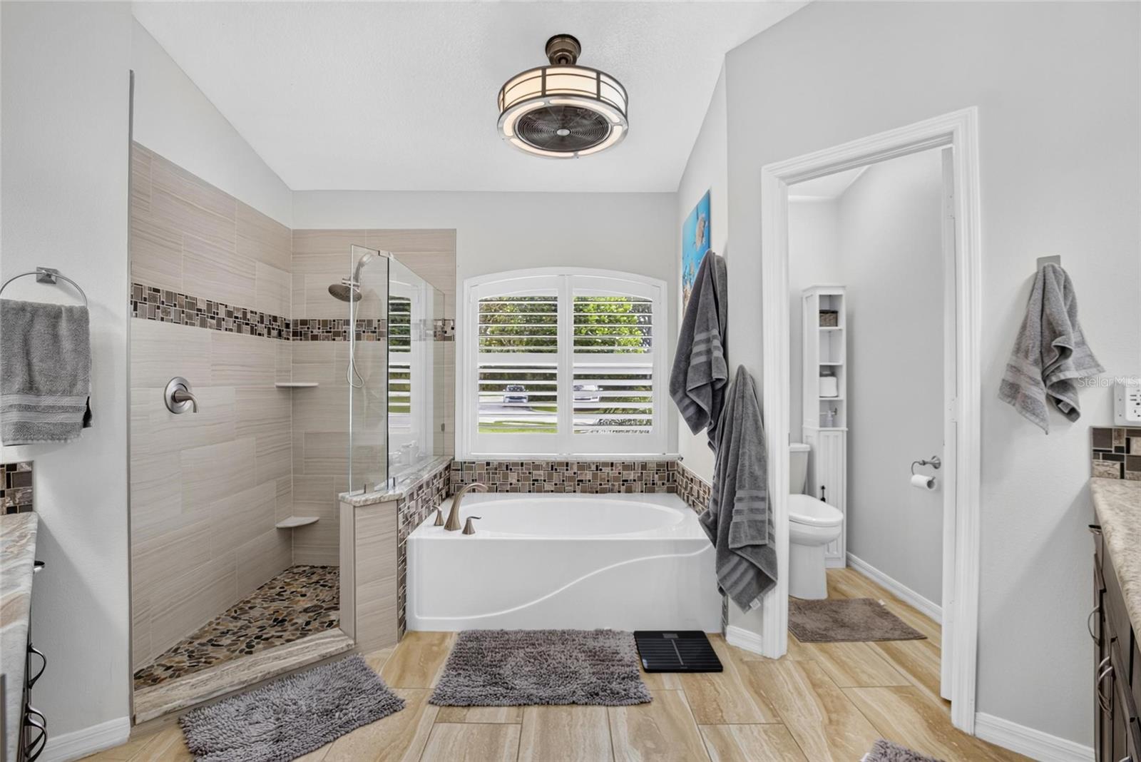 12935 RAYSBROOK DR — photo 26