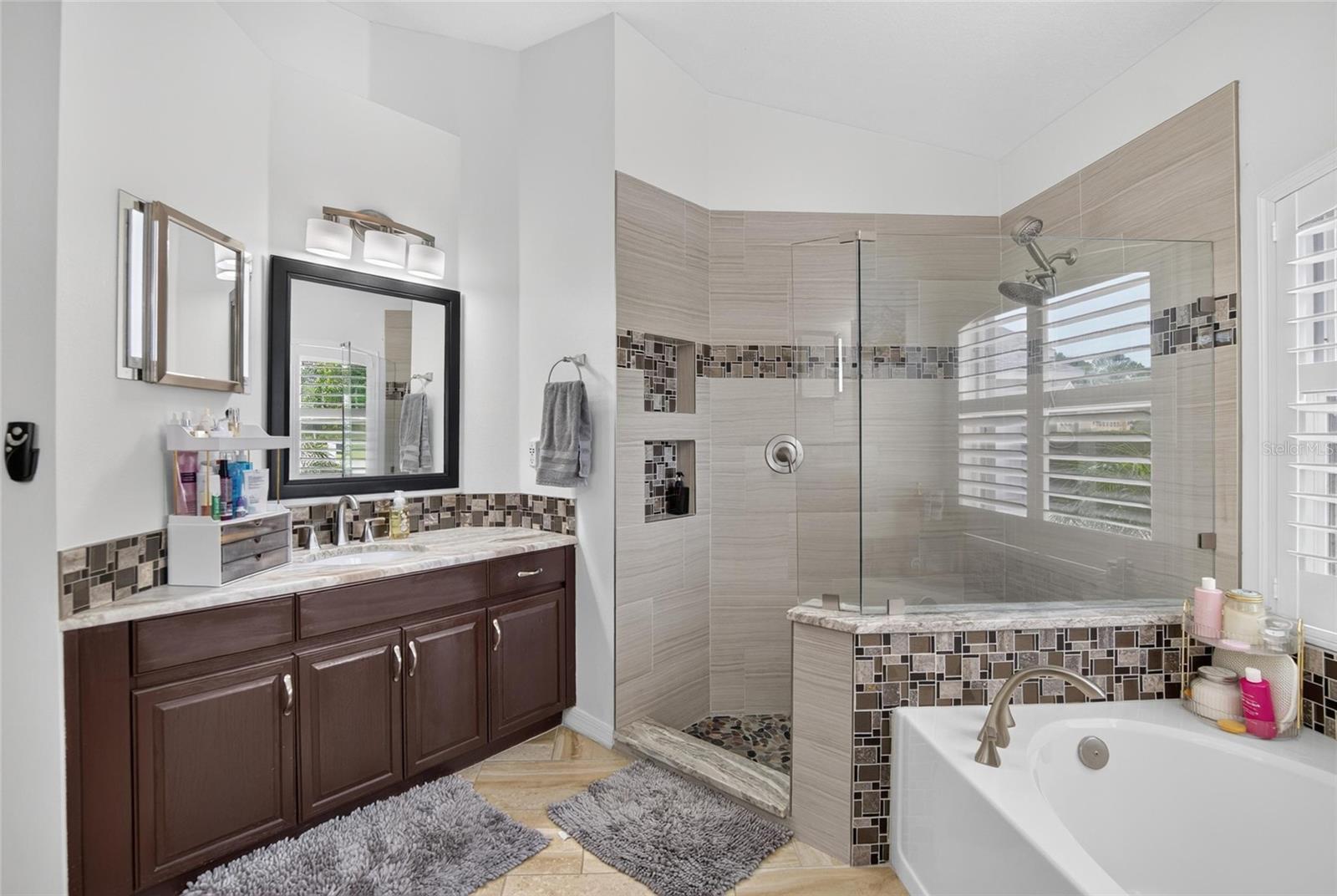 12935 RAYSBROOK DR — photo 27