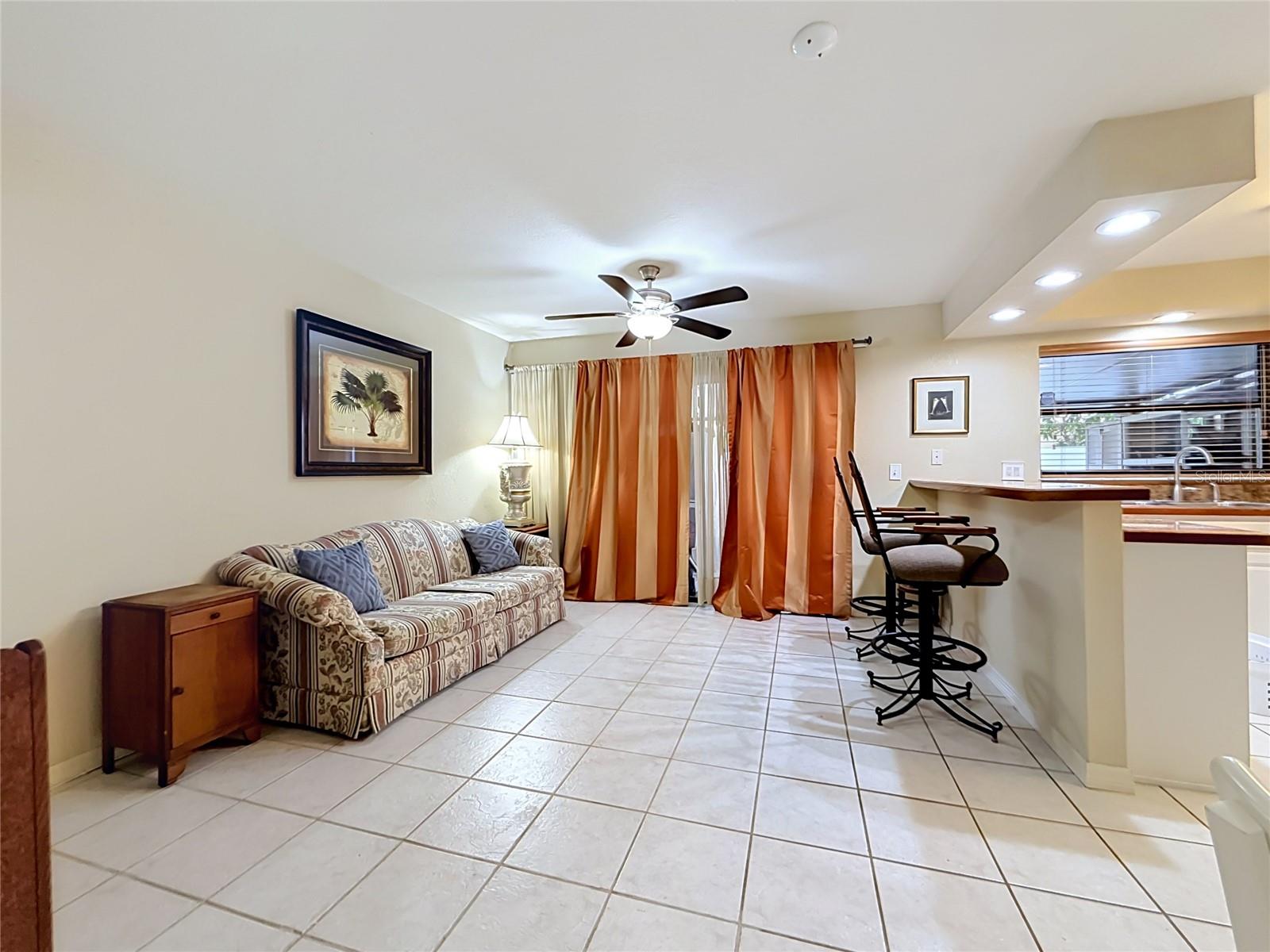 8830 DR MARTIN LUTHER KING JR ST N #UNIT 2B — photo 9