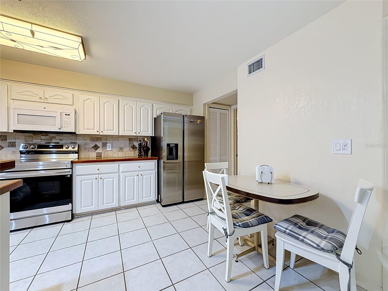 8830 DR MARTIN LUTHER KING JR ST N #UNIT 2B — photo 13