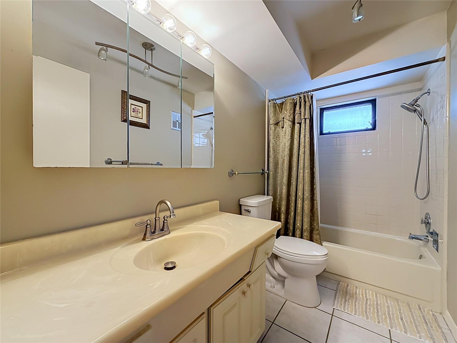 8830 DR MARTIN LUTHER KING JR ST N #UNIT 2B — photo 29