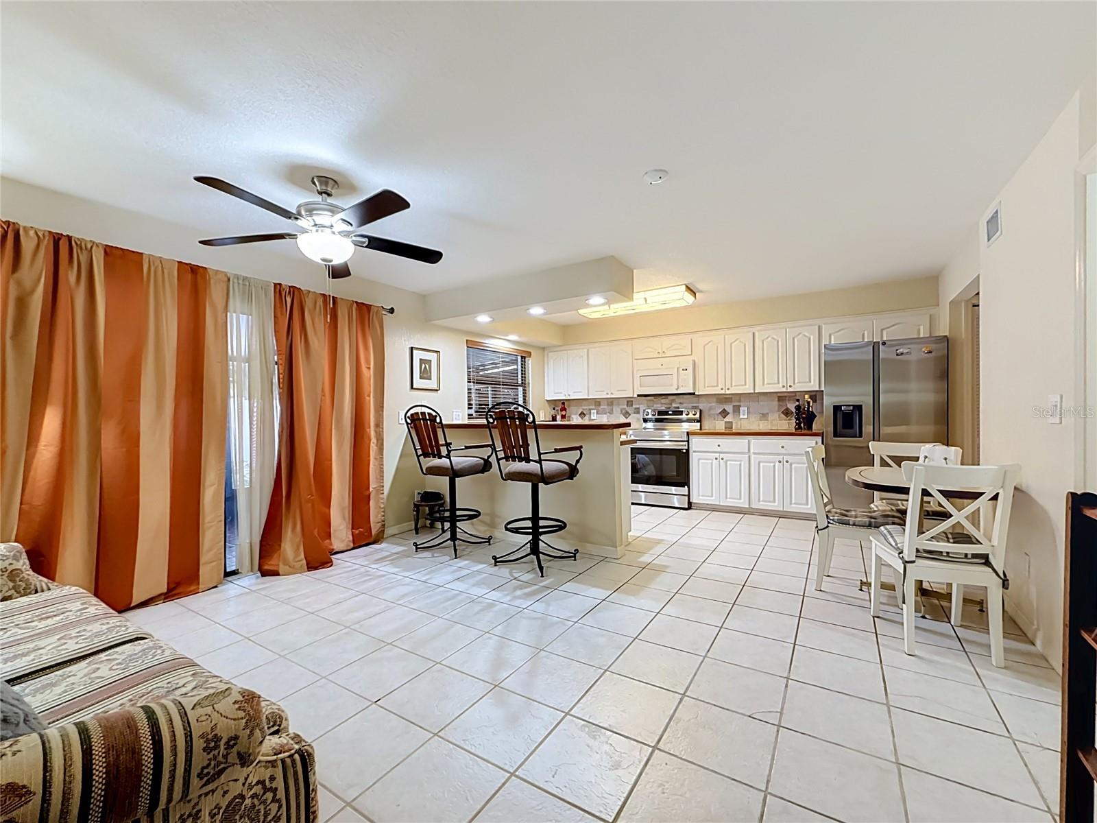 8830 DR MARTIN LUTHER KING JR ST N #UNIT 2B — photo 10