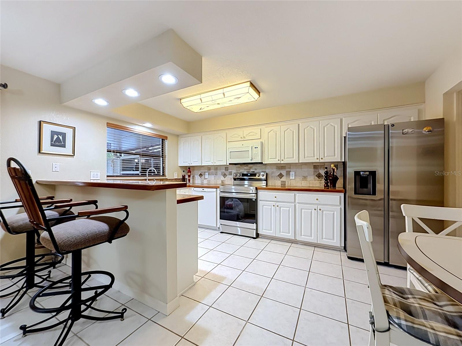 8830 DR MARTIN LUTHER KING JR ST N #UNIT 2B — photo 12