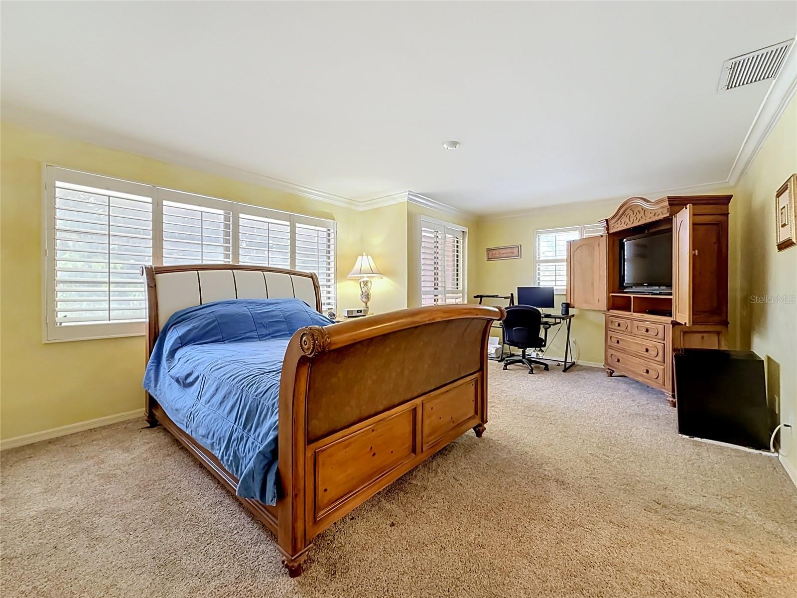 8830 DR MARTIN LUTHER KING JR ST N #UNIT 2B — photo 19