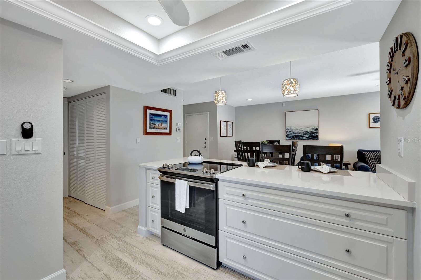 1130 W PEPPERTREE LN #118 — photo 13