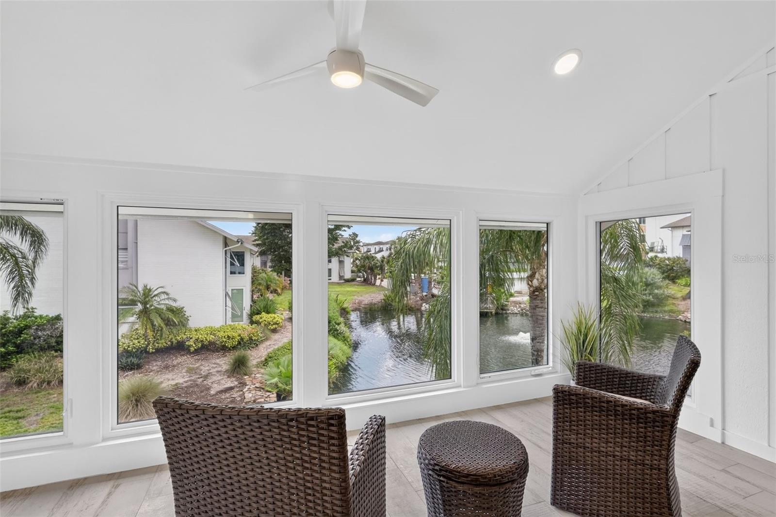 1130 W PEPPERTREE LN #118 — photo 3