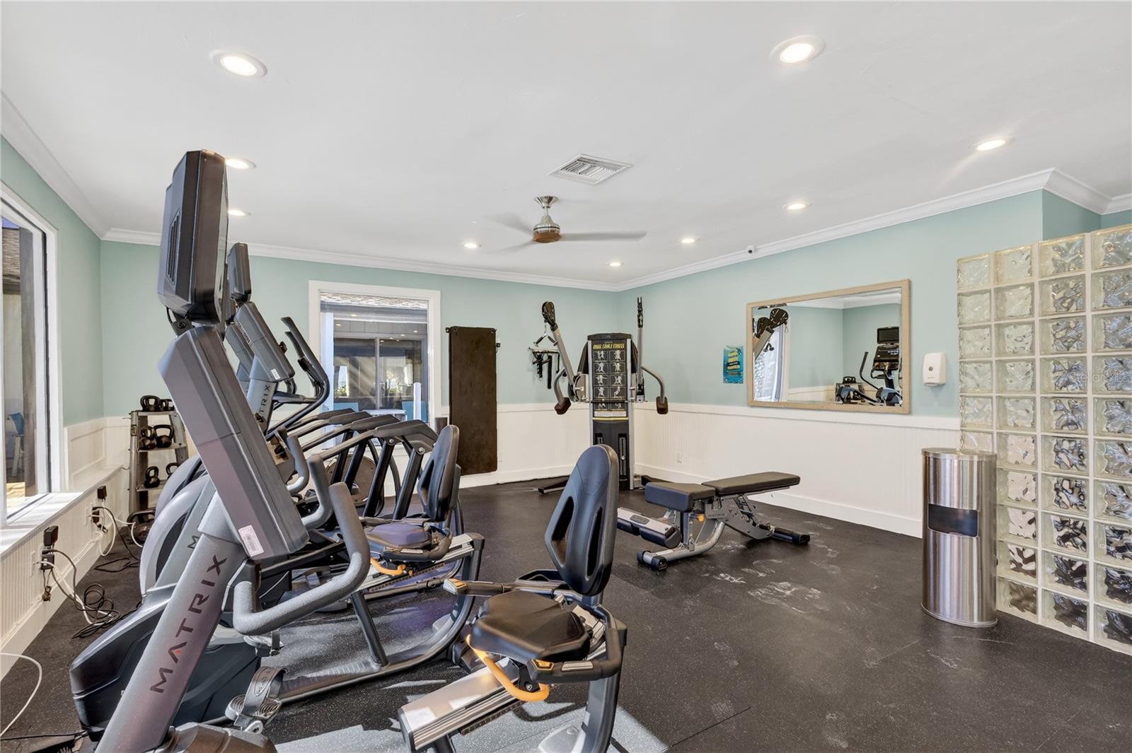 1130 W PEPPERTREE LN #118 — photo 29