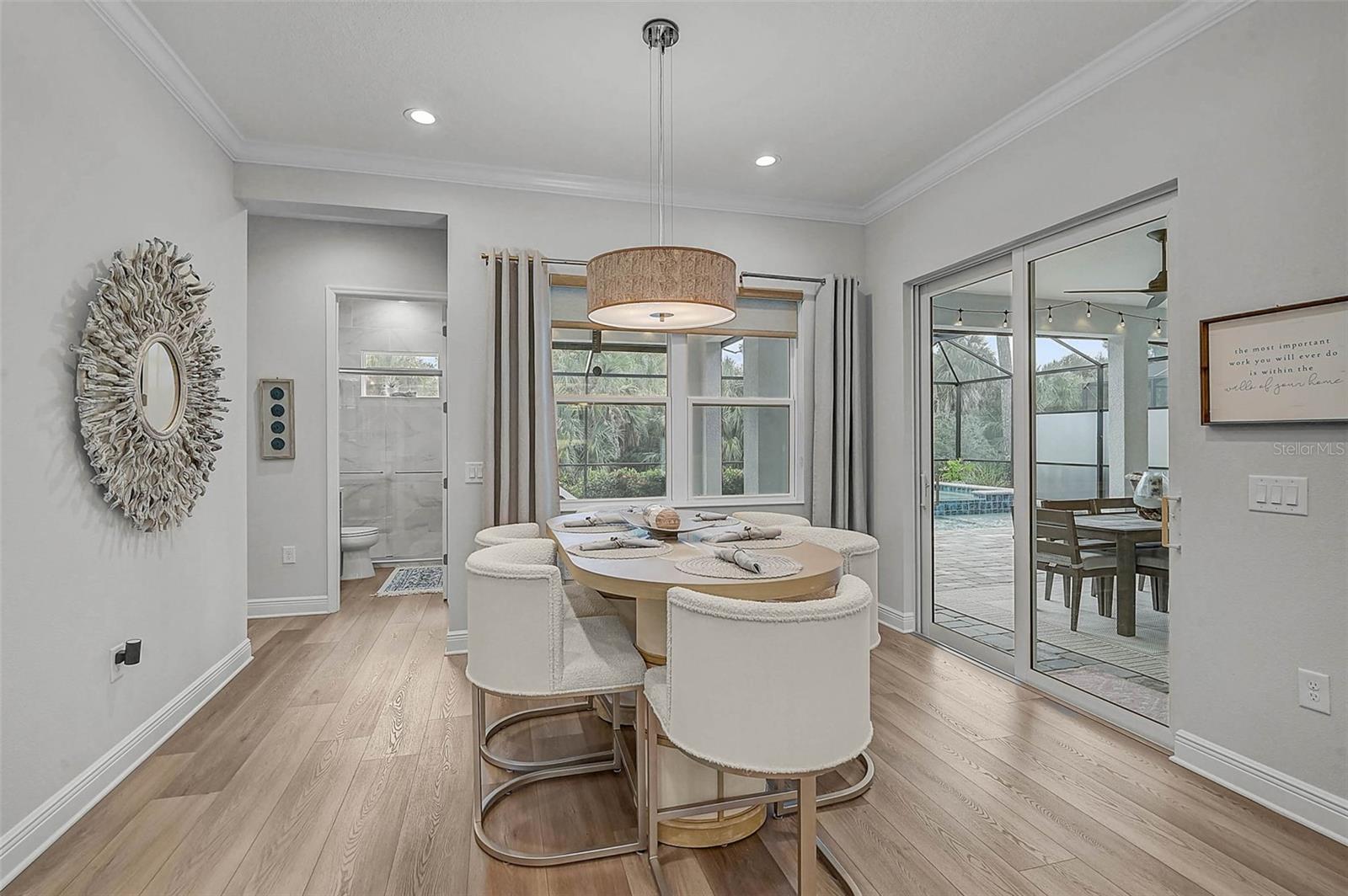 21345 HOLMES CIR — photo 13