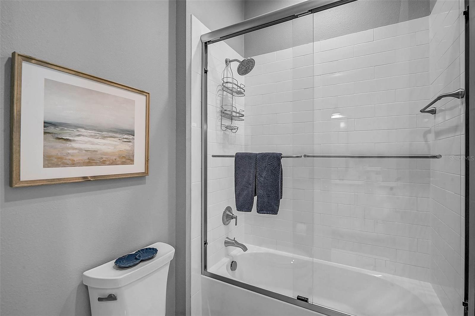 21345 HOLMES CIR — photo 37