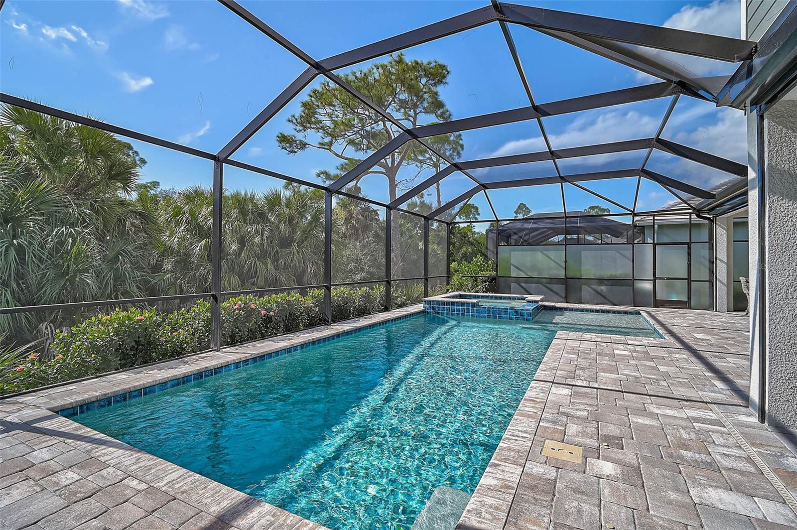 21345 HOLMES CIR — photo 55