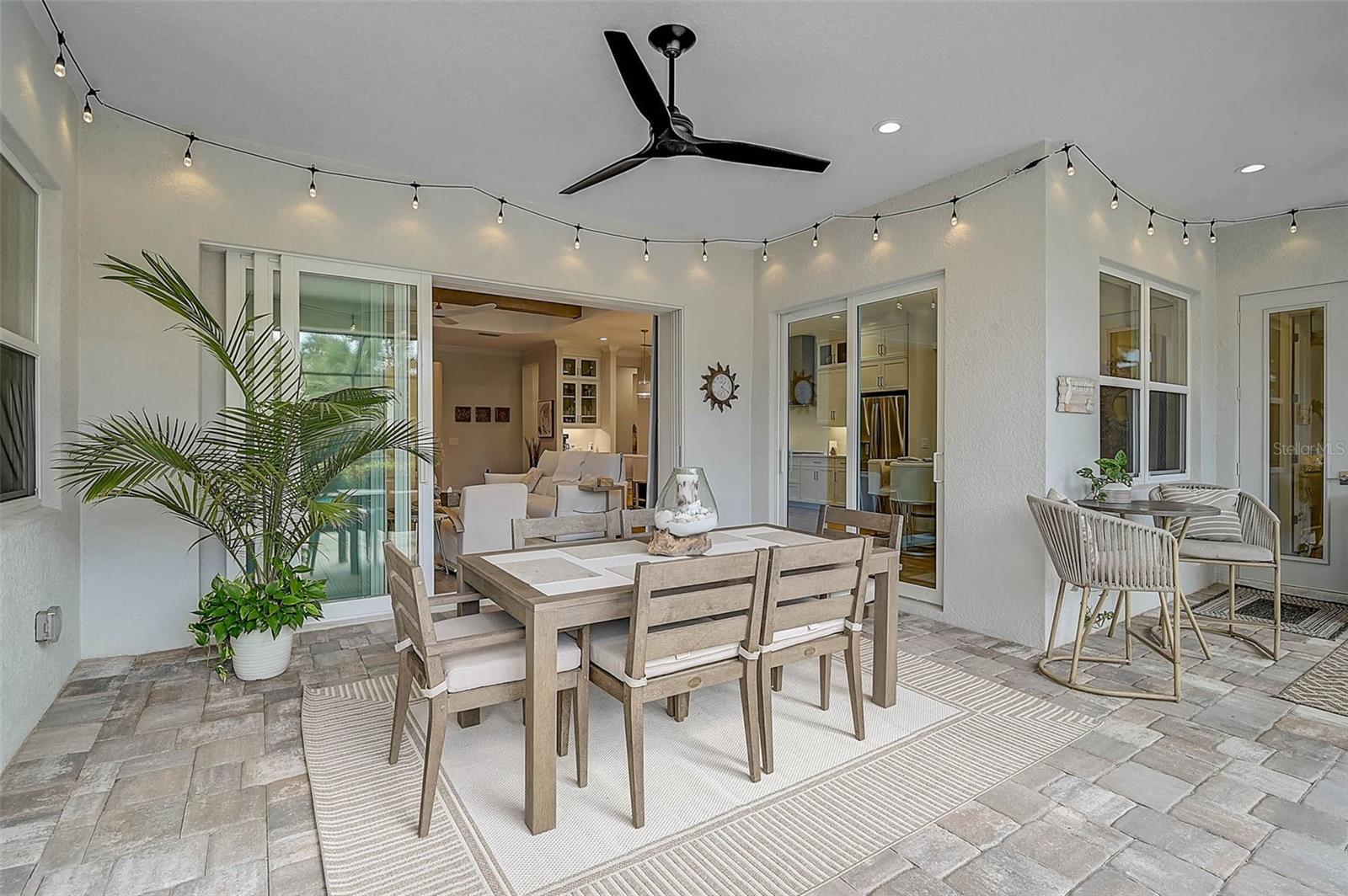 21345 HOLMES CIR — photo 47