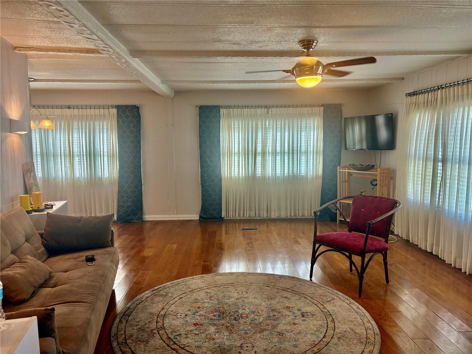 1601 MIDLOTHIAN ST — photo 4