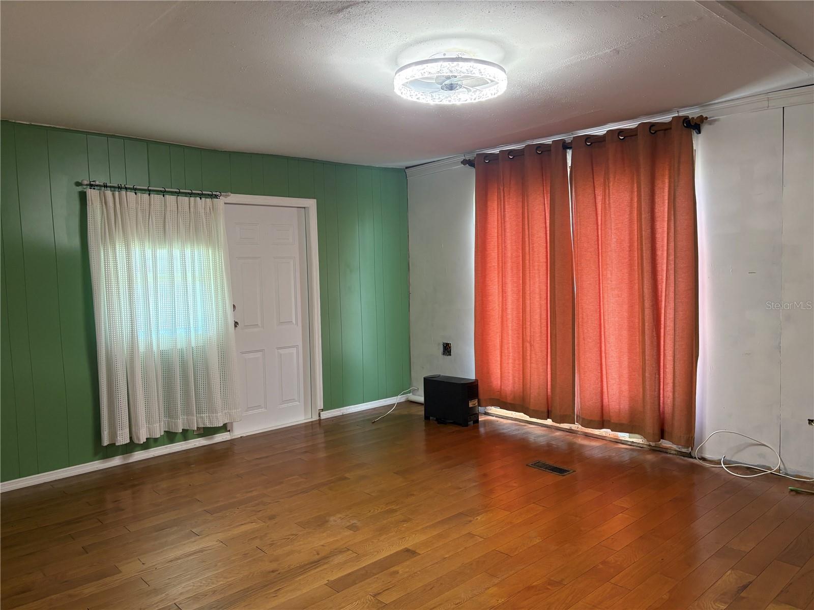 1601 MIDLOTHIAN ST — photo 8