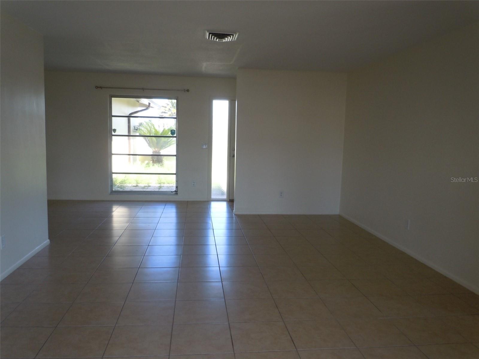4850 BONITO DR — photo 14