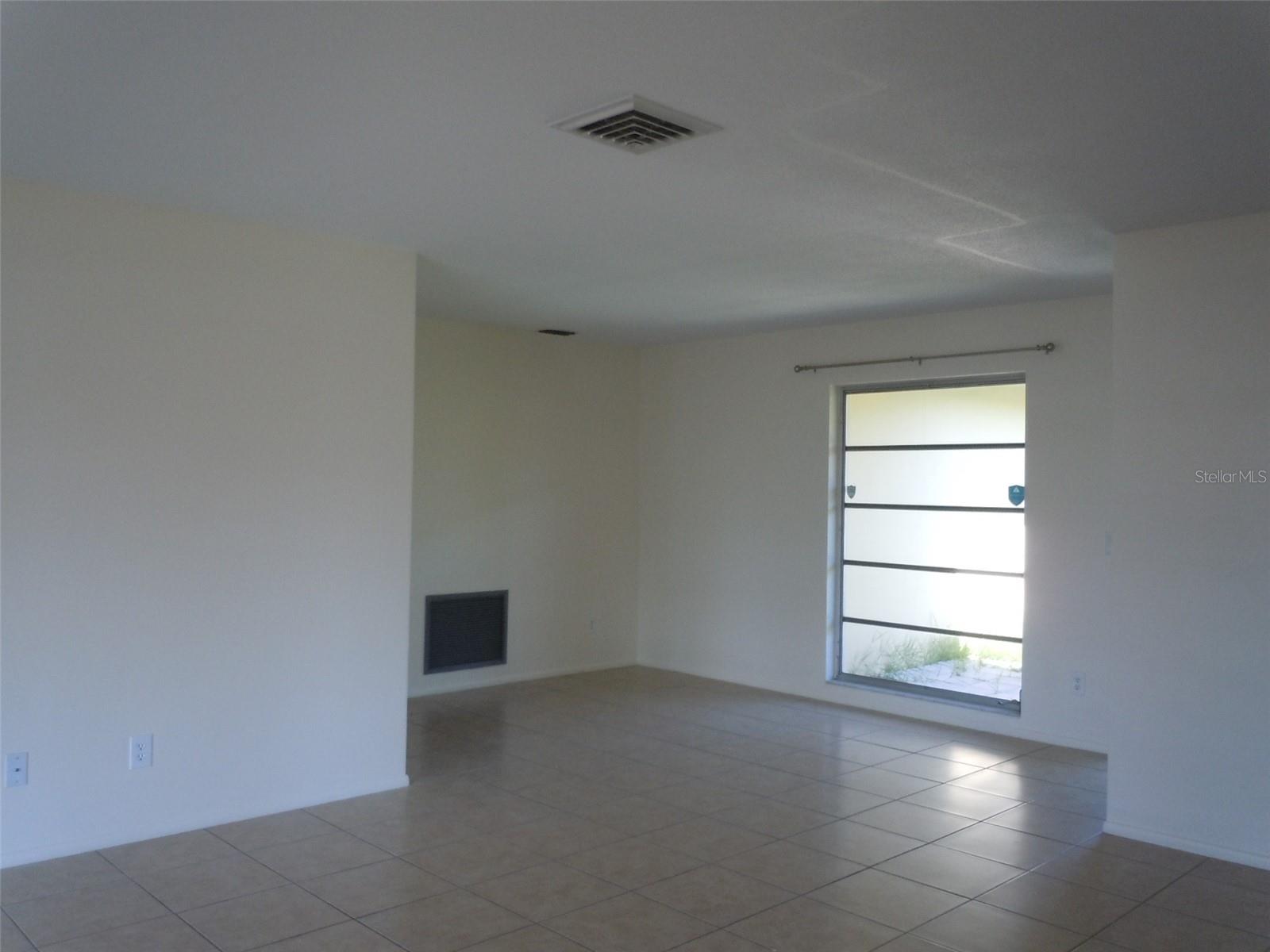 4850 BONITO DR — photo 15