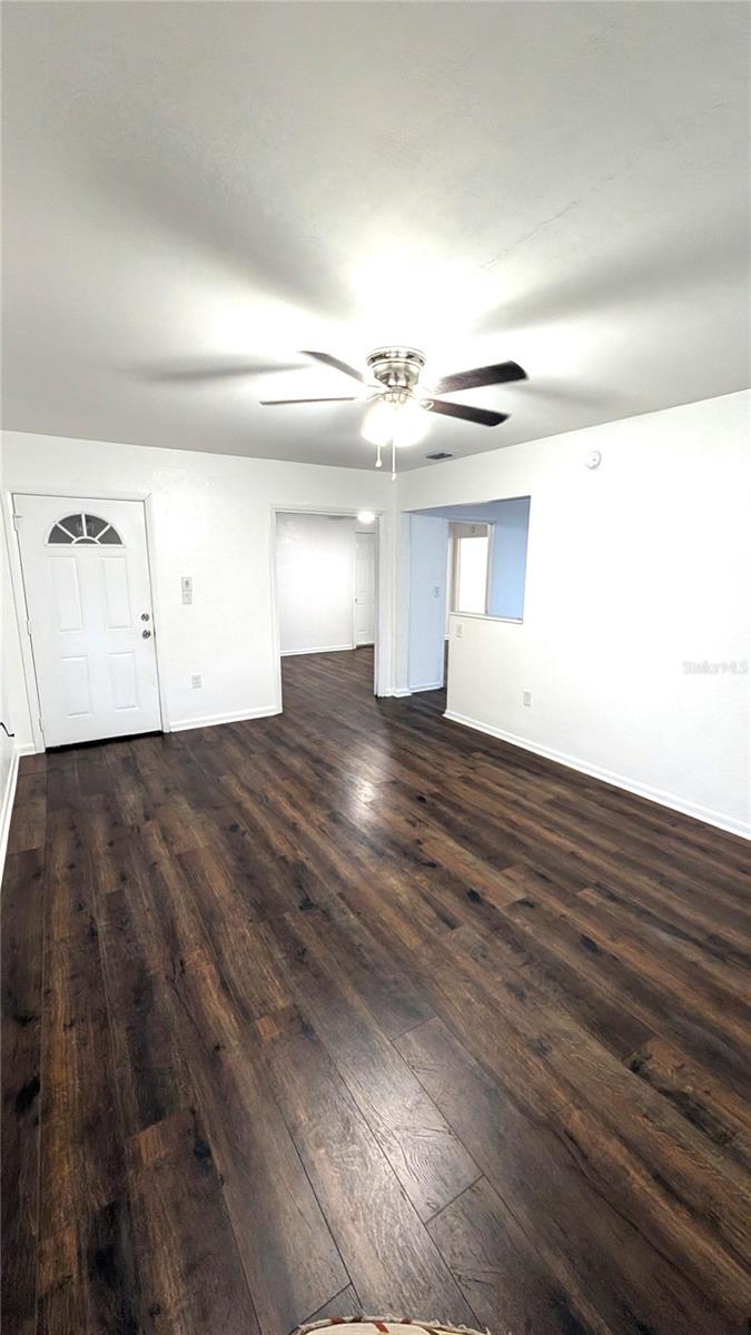 1574 CROWN ST — photo 4