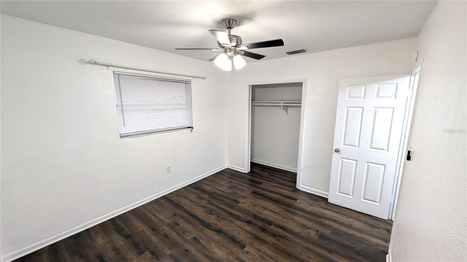 1574 CROWN ST — photo 11