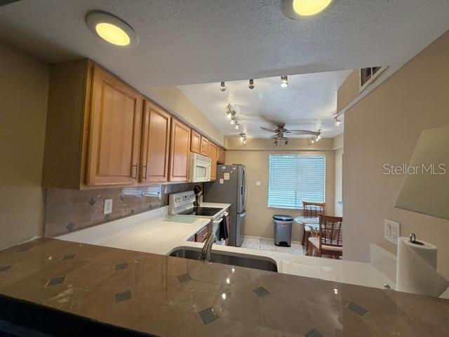 105 LAKEVIEW WAY #105 — photo 7