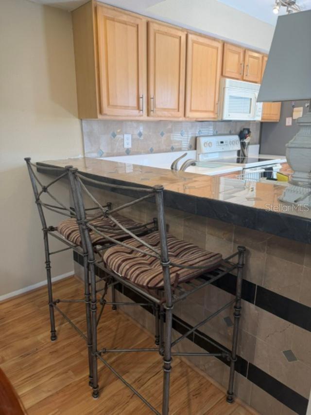 105 LAKEVIEW WAY #105 — photo 9