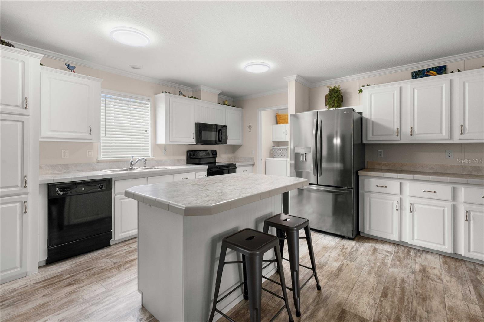 38417 MONET DR — photo 9