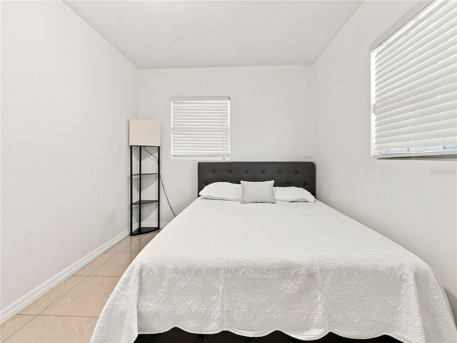 6529 LA MESA CIR — photo 20