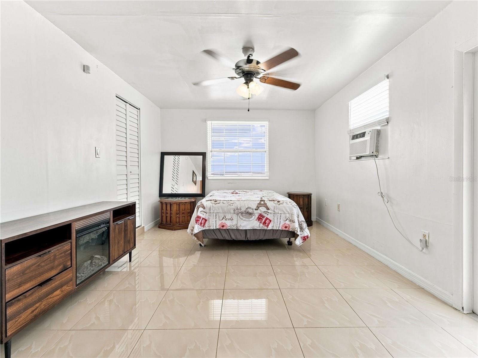 6529 LA MESA CIR — photo 44