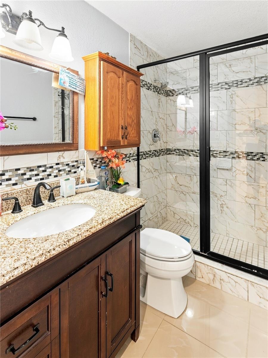 6529 LA MESA CIR — photo 18