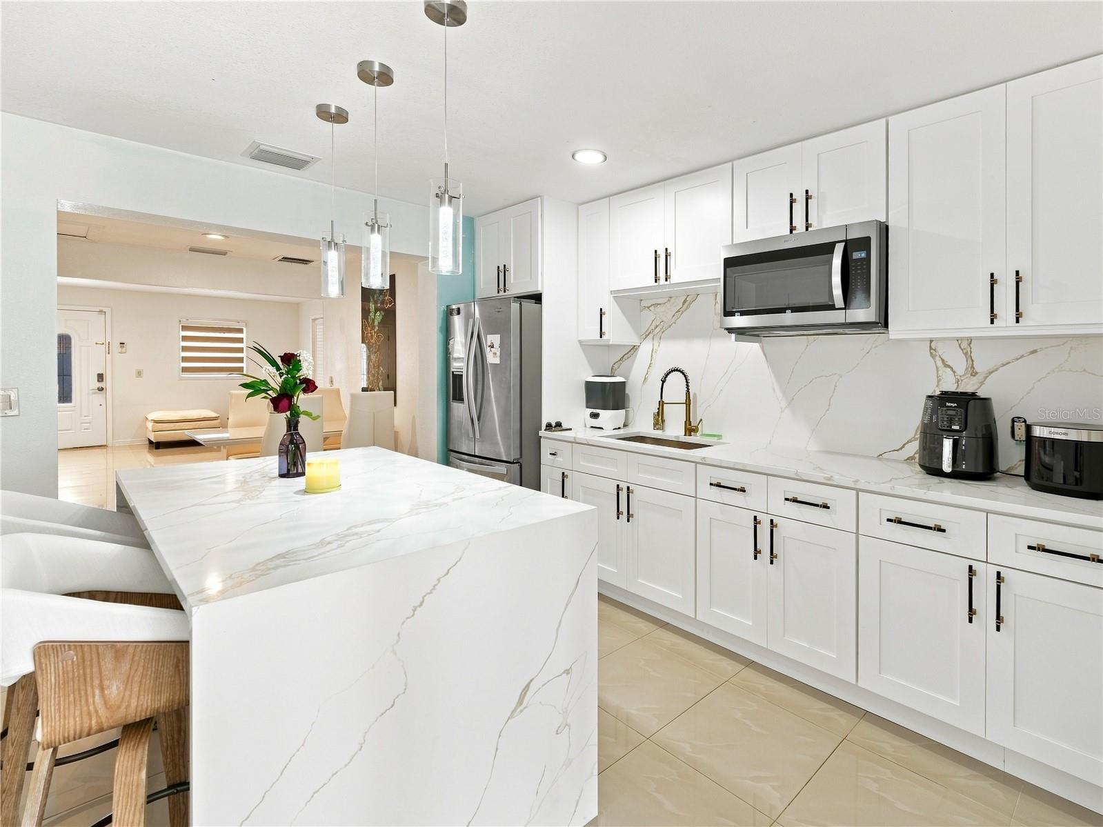 6529 LA MESA CIR — photo 22