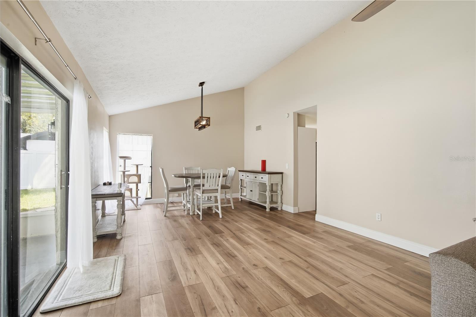 4509 GRAINARY AVE — photo 7