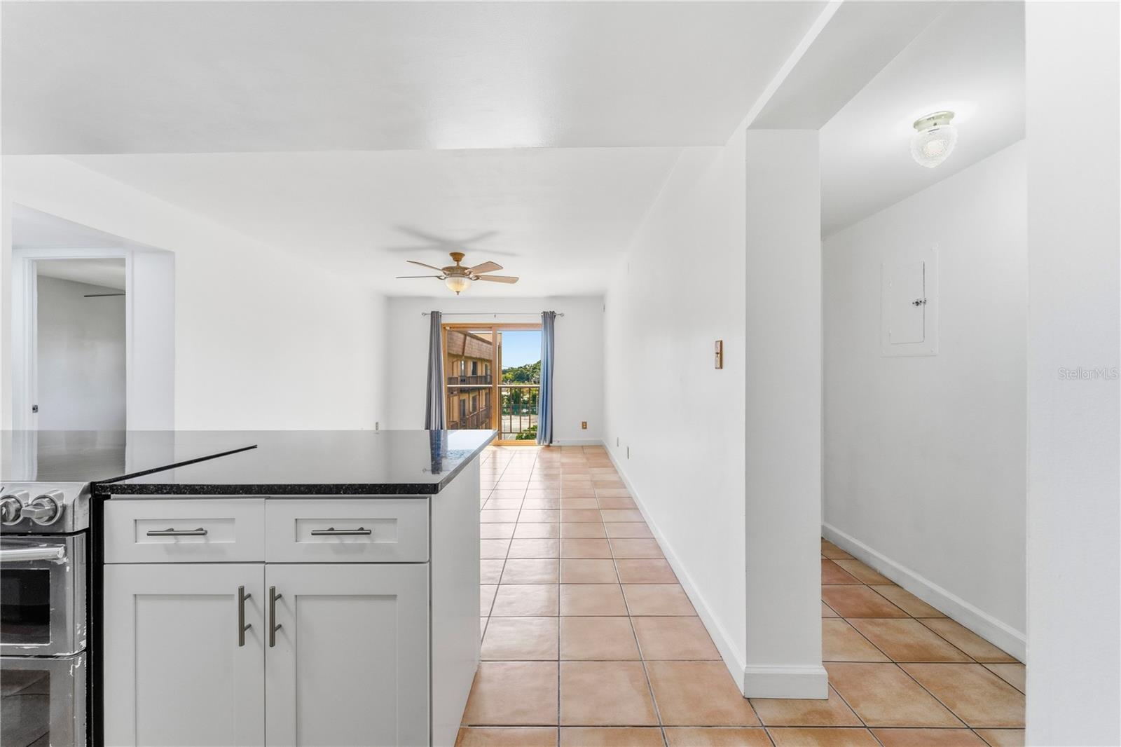5820 N CHURCH AVE #422 — photo 3