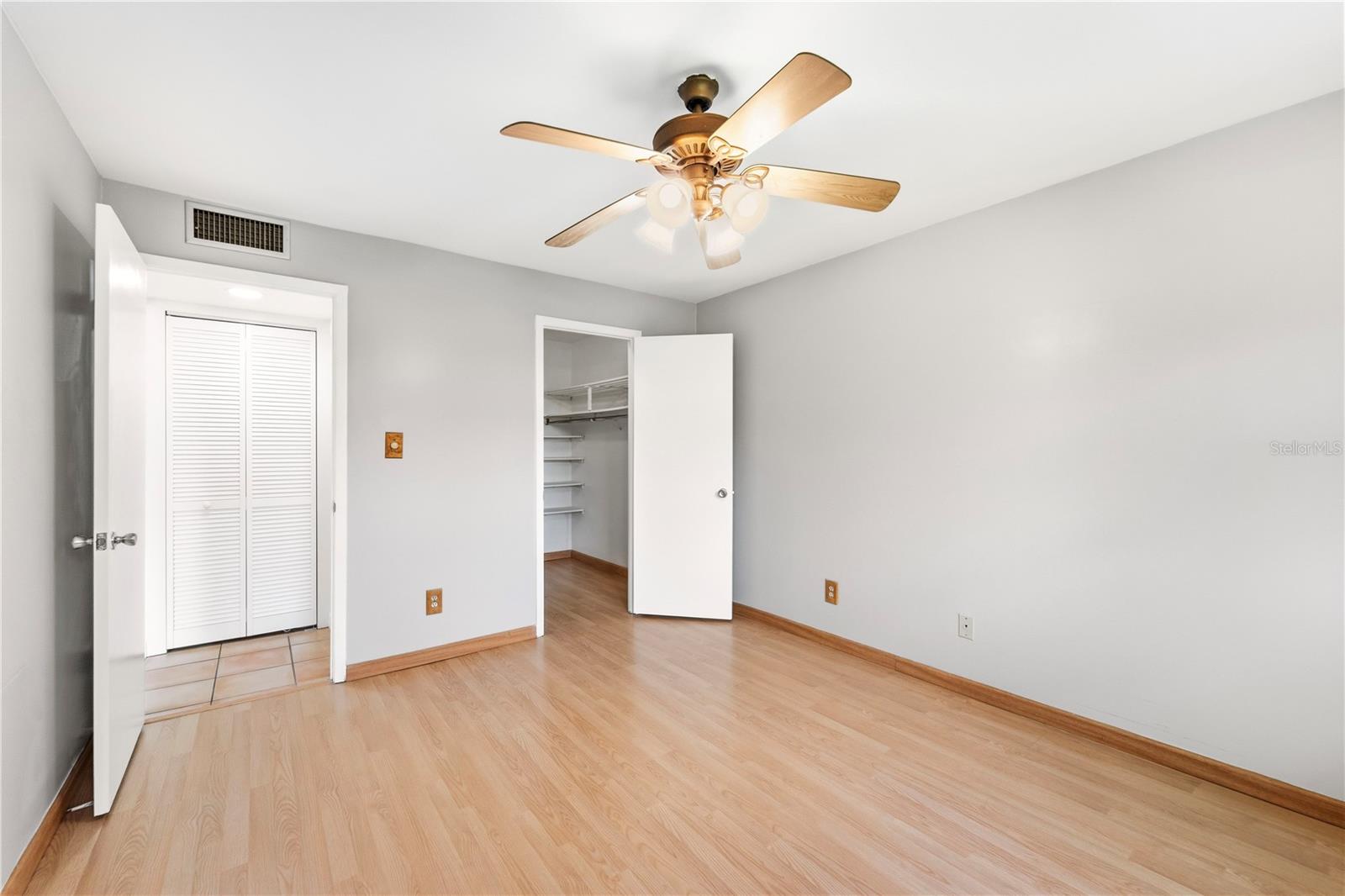 5820 N CHURCH AVE #422 — photo 10