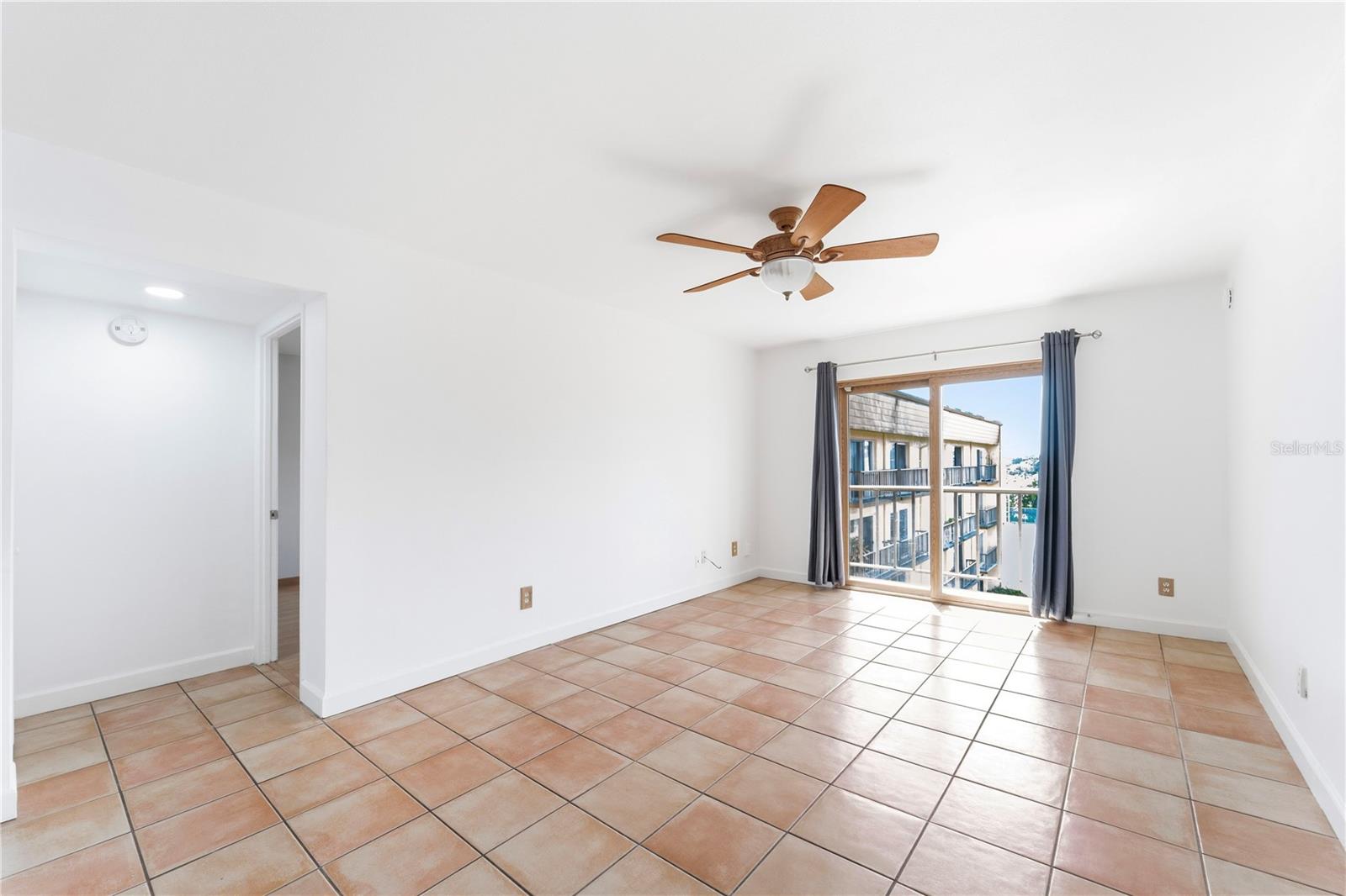 5820 N CHURCH AVE #422 — photo 5