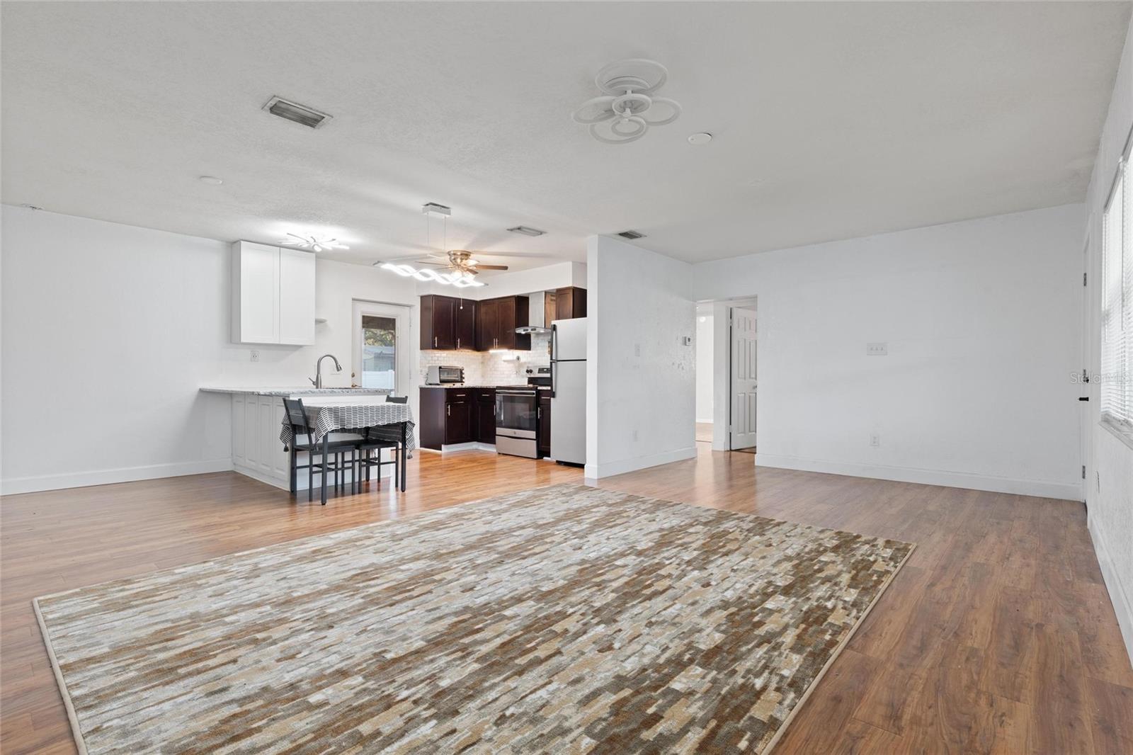 10811 VALENCIA TER — photo 5