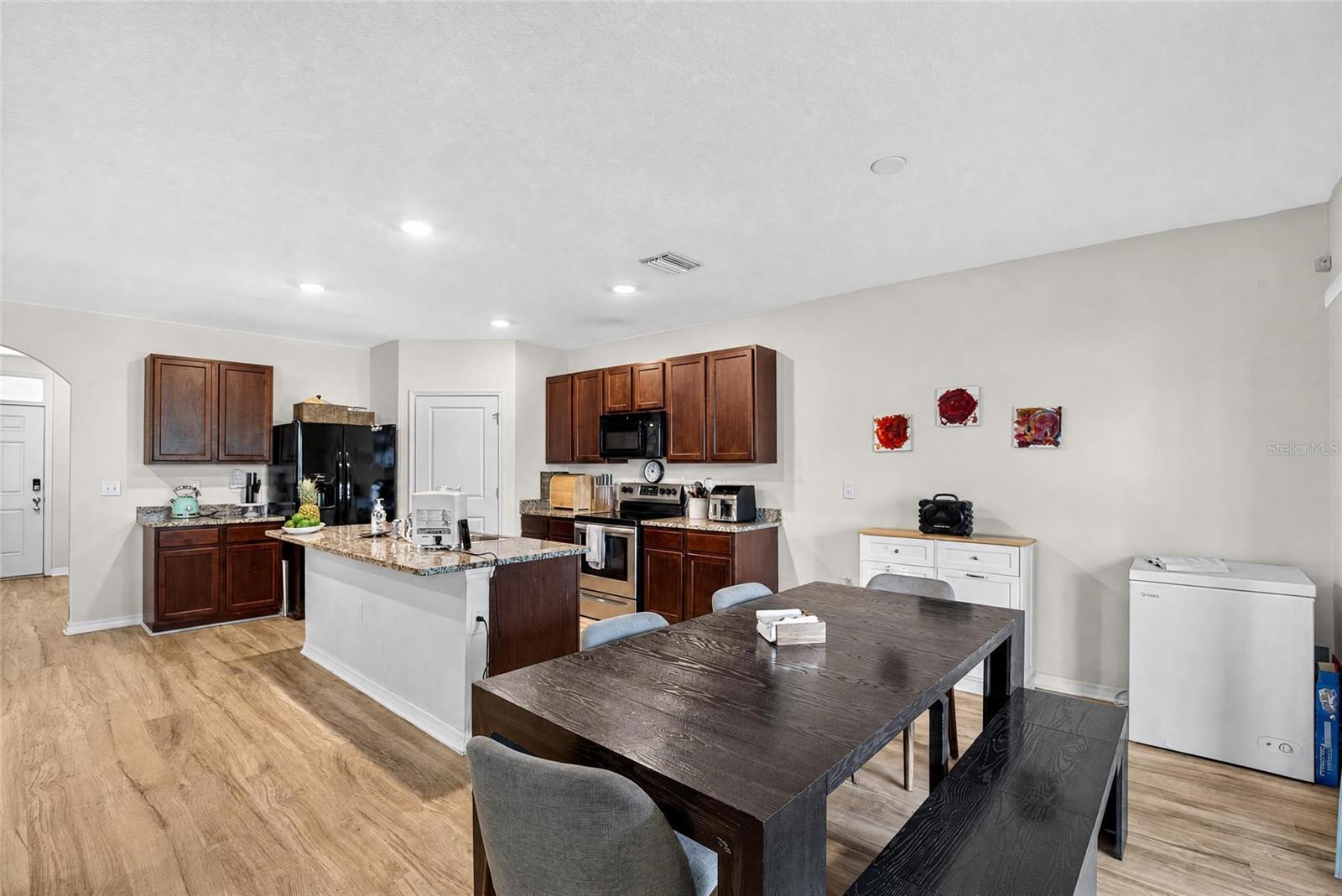 8219 BILSTON VILLAGE LN — photo 2